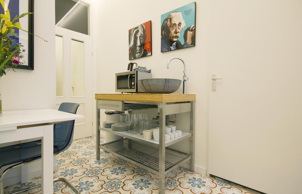 City Centre | Westerdok Homestay