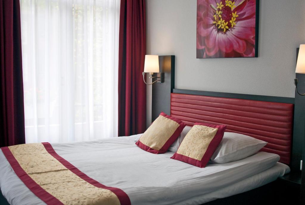 Allure Hotel