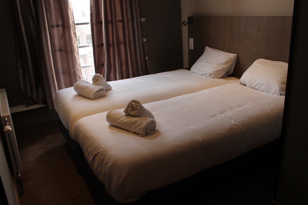 Blossoms Hotel