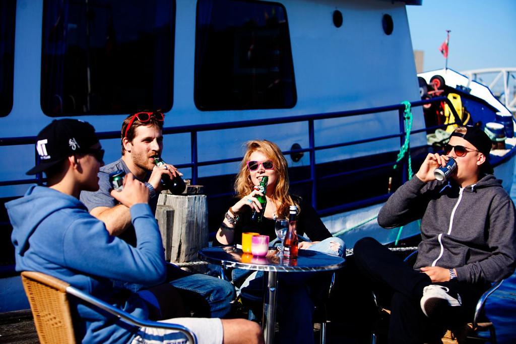 Botel Amicitia 2*