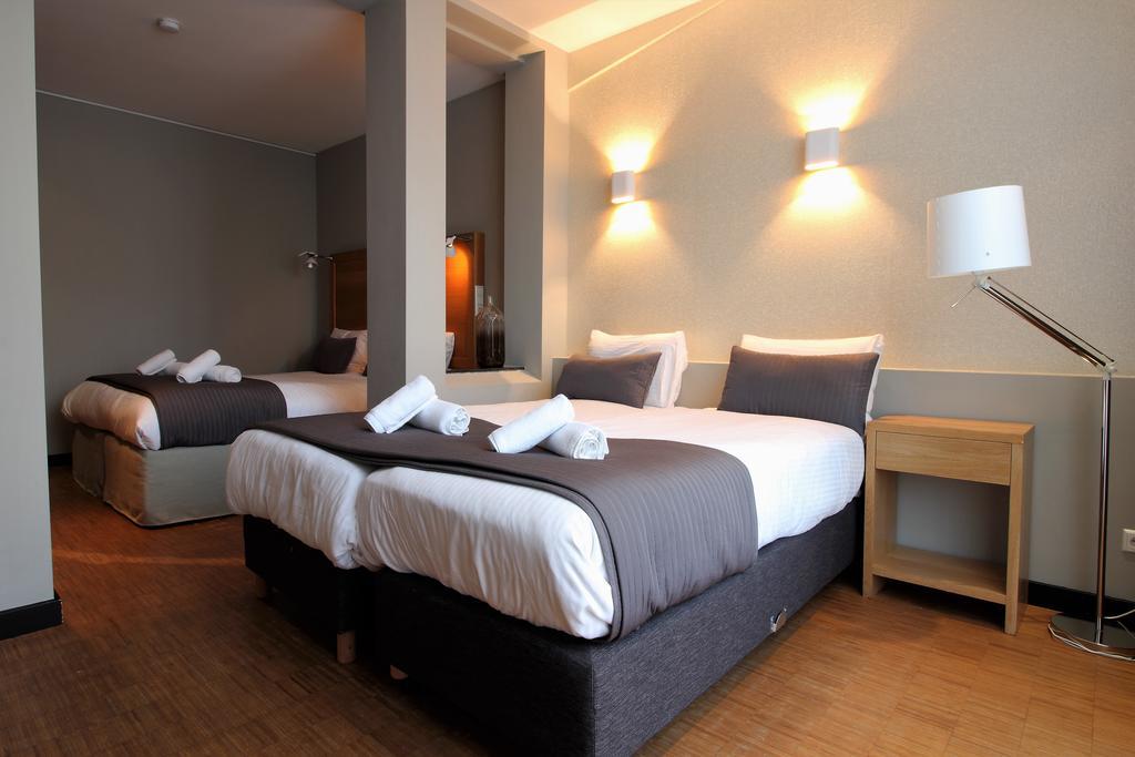 Hotel The Bank 3*