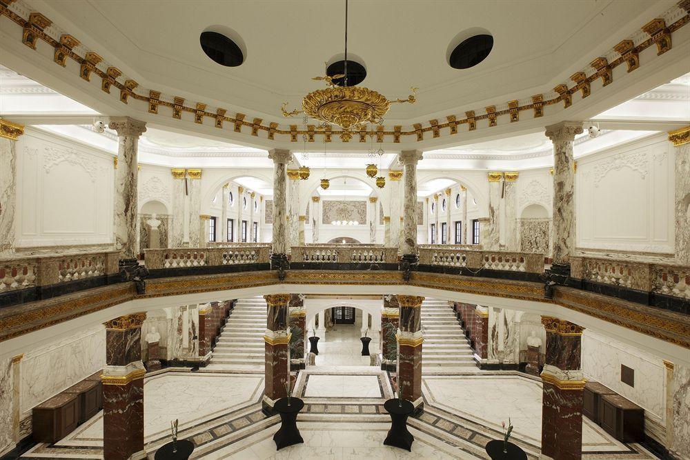 Tropen Hotel