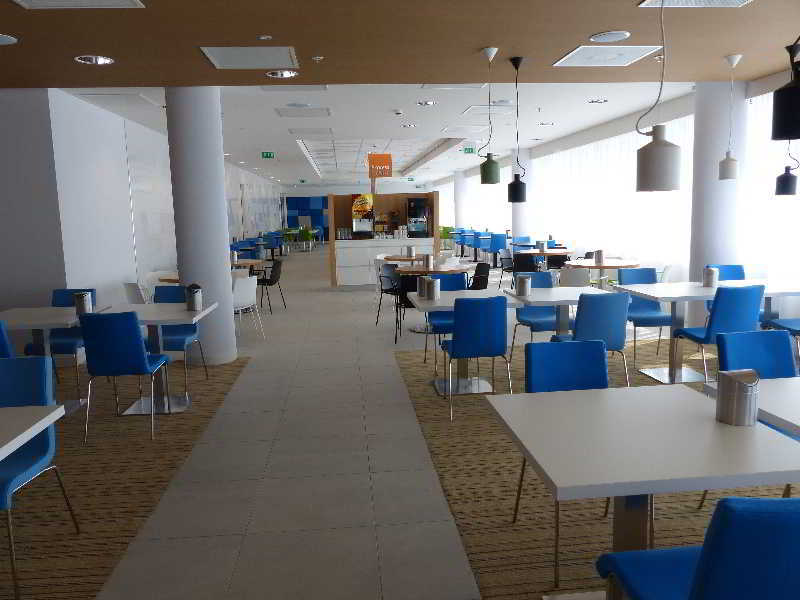 Express Arena Towers By Ihg