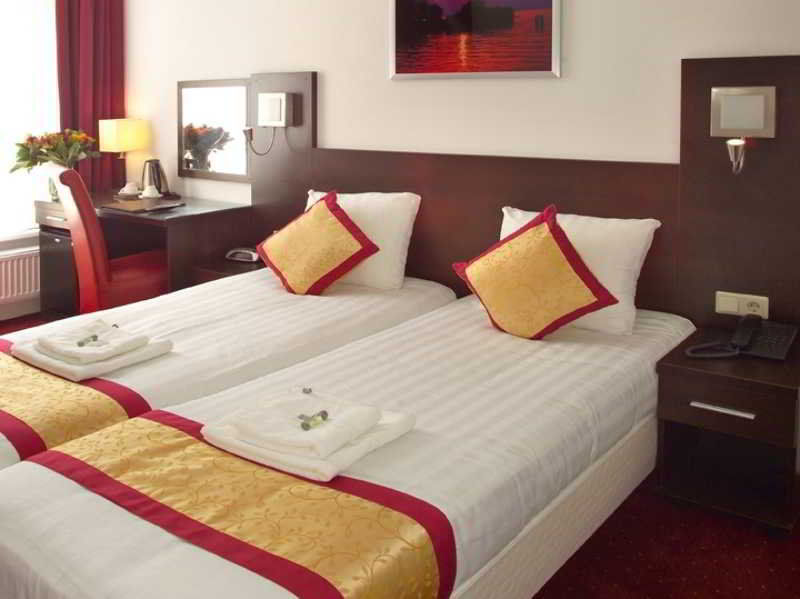 Allure Hotel
