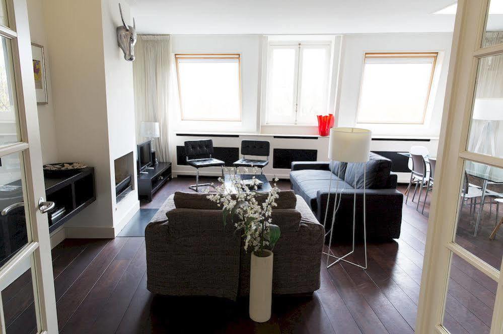 Marnix360apartments The Mansion Aparthotel