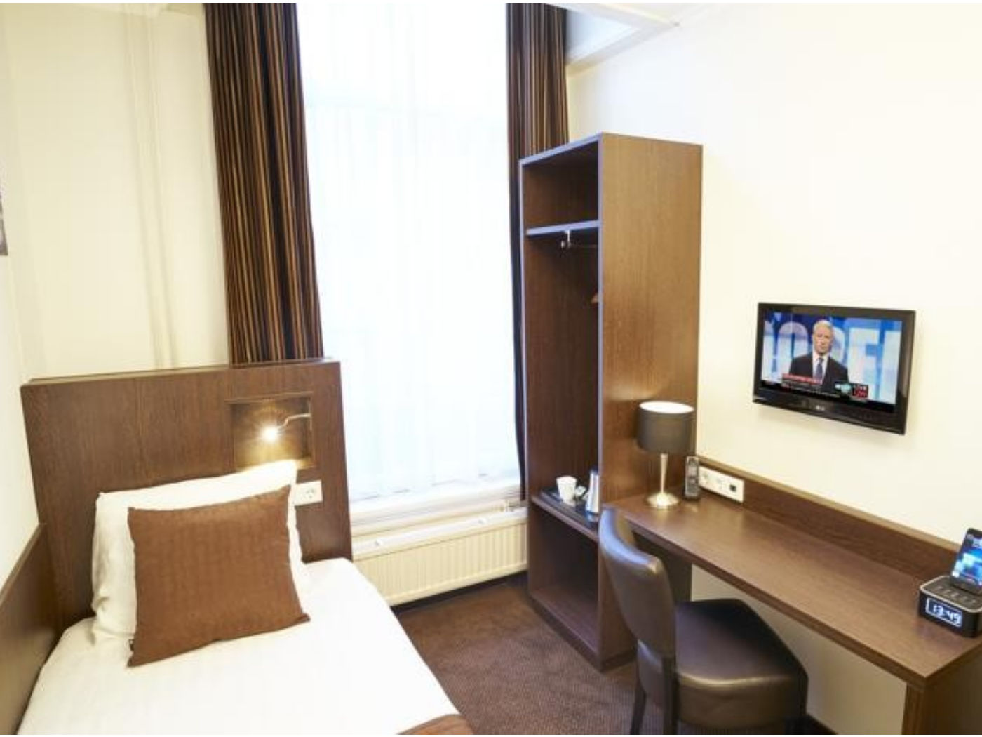 Hotel Nes 3*