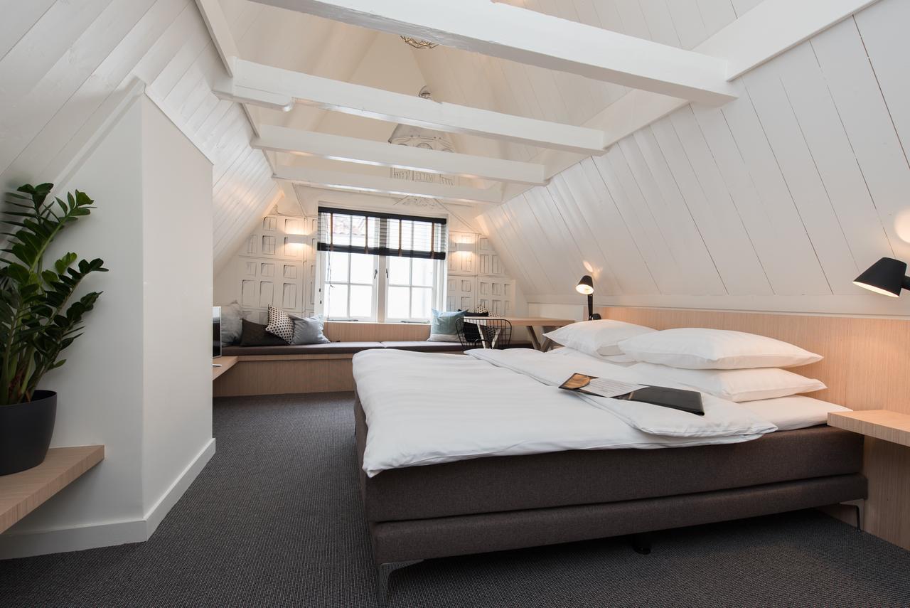 Bed And Breakfast * Amsterdam
