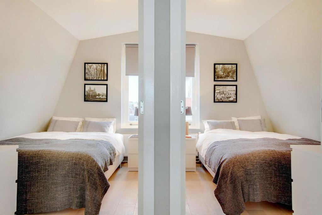 Apartment Canal Jordaan Amsterdam