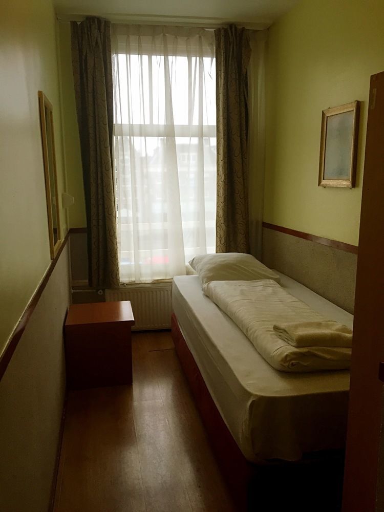 Orange Tulip Hotel 2*