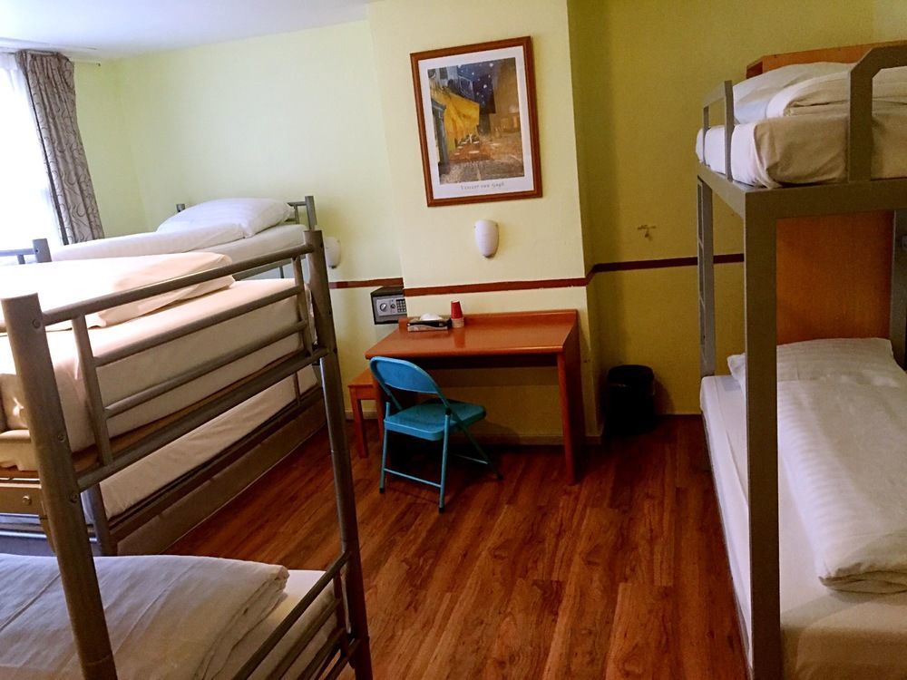 Orange Tulip Hotel 2*
