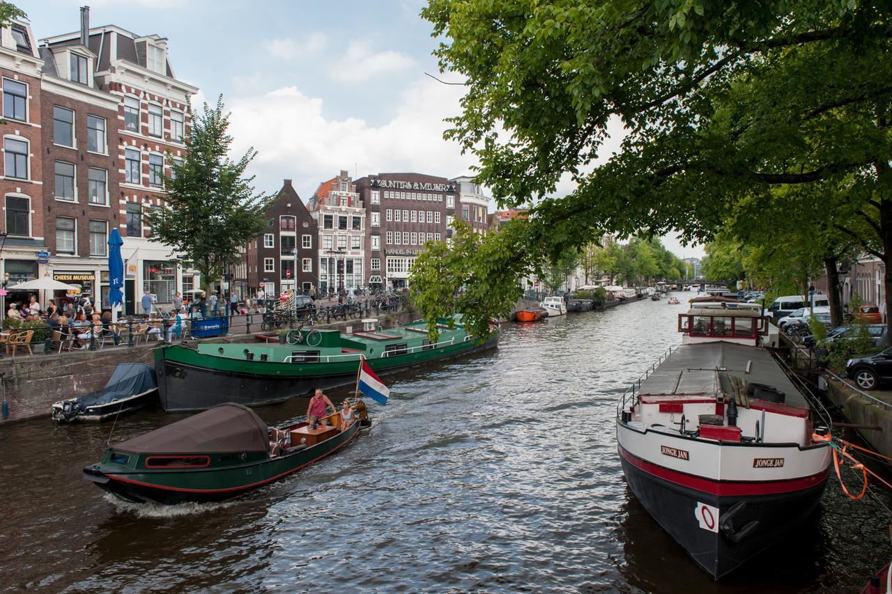 The Monumental Canal House Anna *