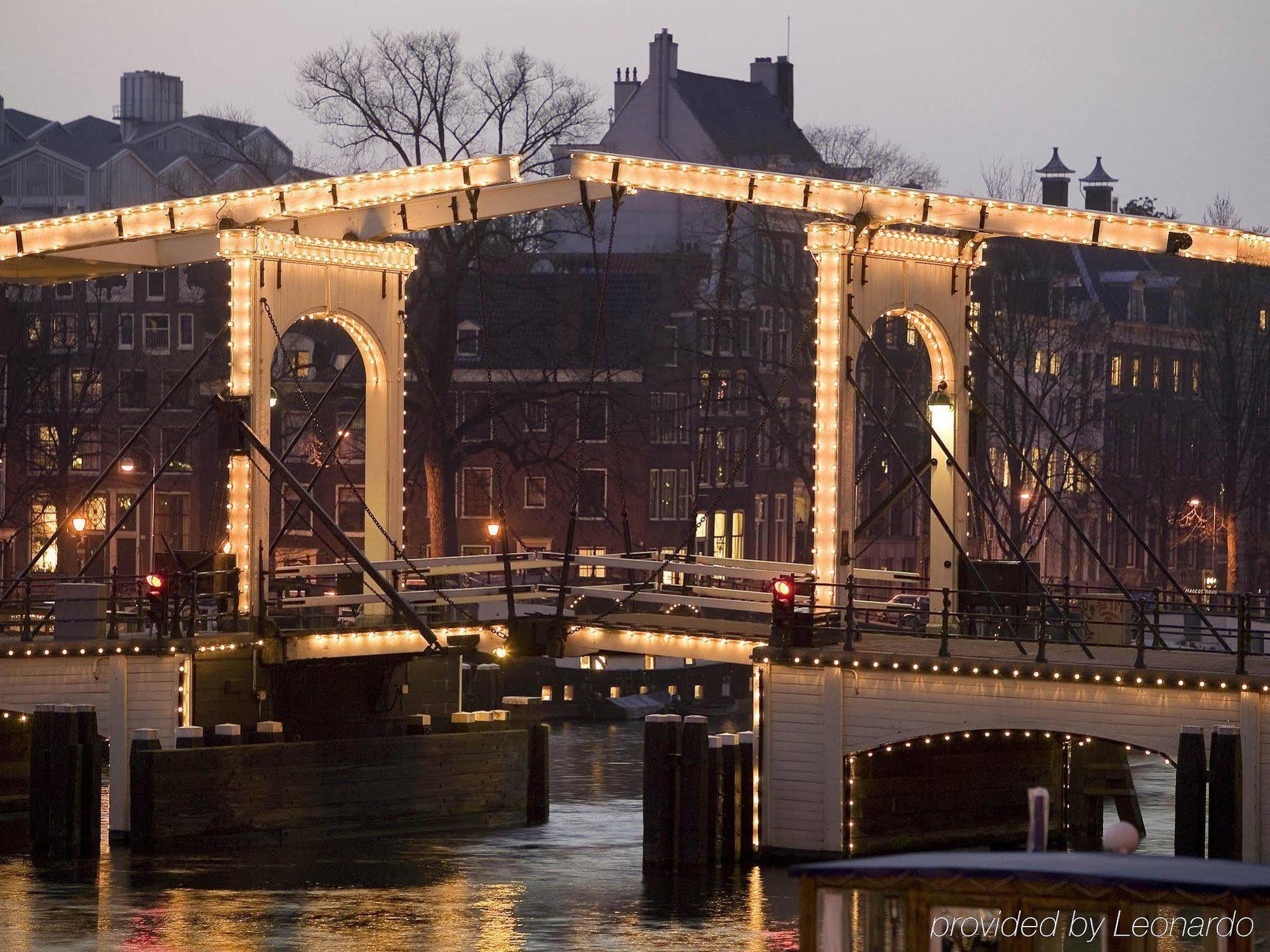 Hotel Mercure Centre Canal District 4*