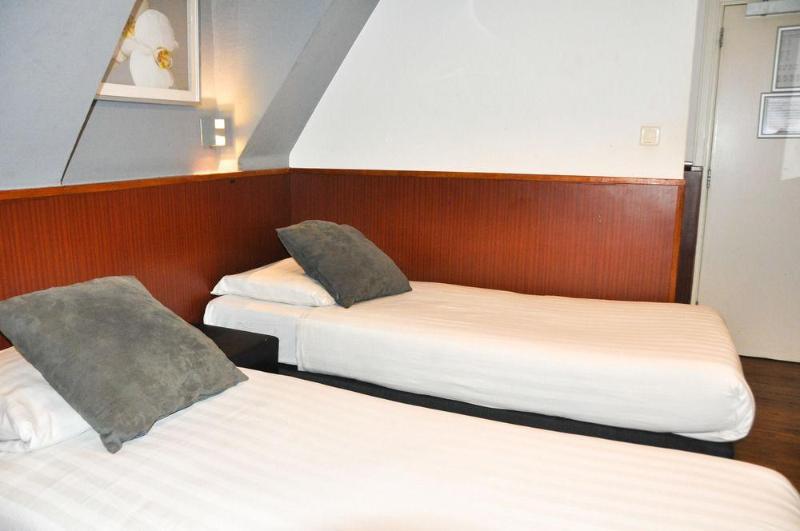 Travel 2* Amsterdam
