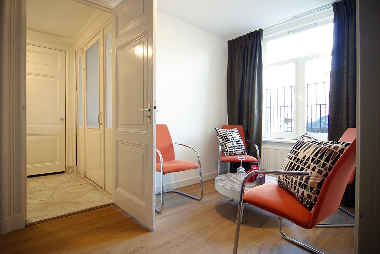 Luxury Leidseplein With Private Patio Frühstückspension