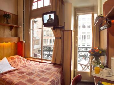 Hotel Nadia 2*