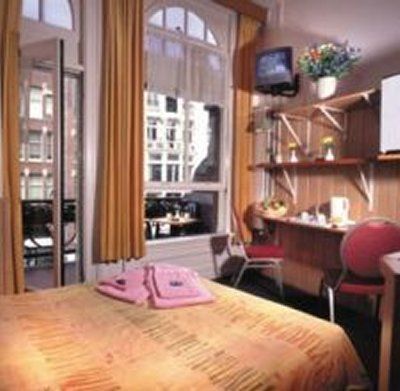 Hotel Nadia 2*