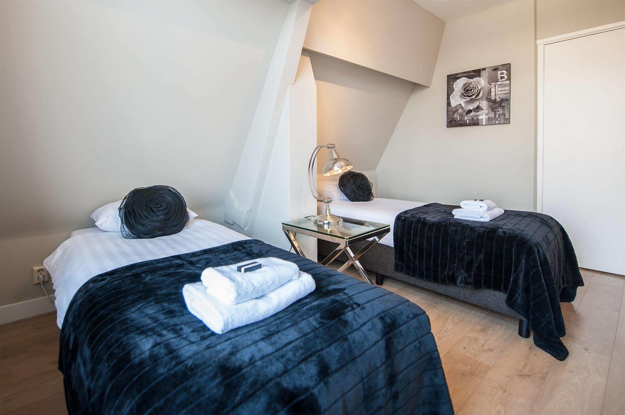 Short Group Rijksmuseum View Serviced Apartment