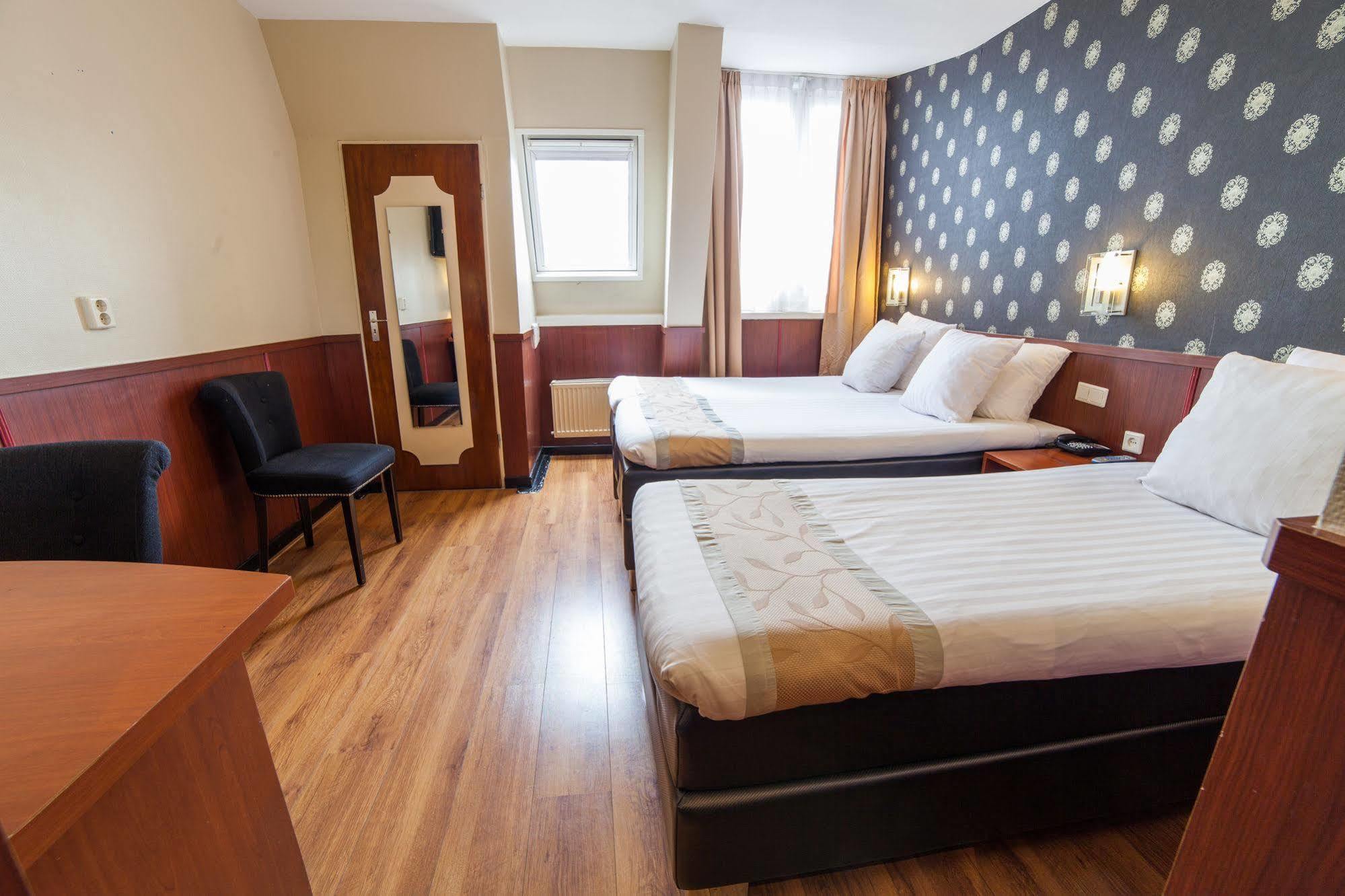 De Paris Hotel