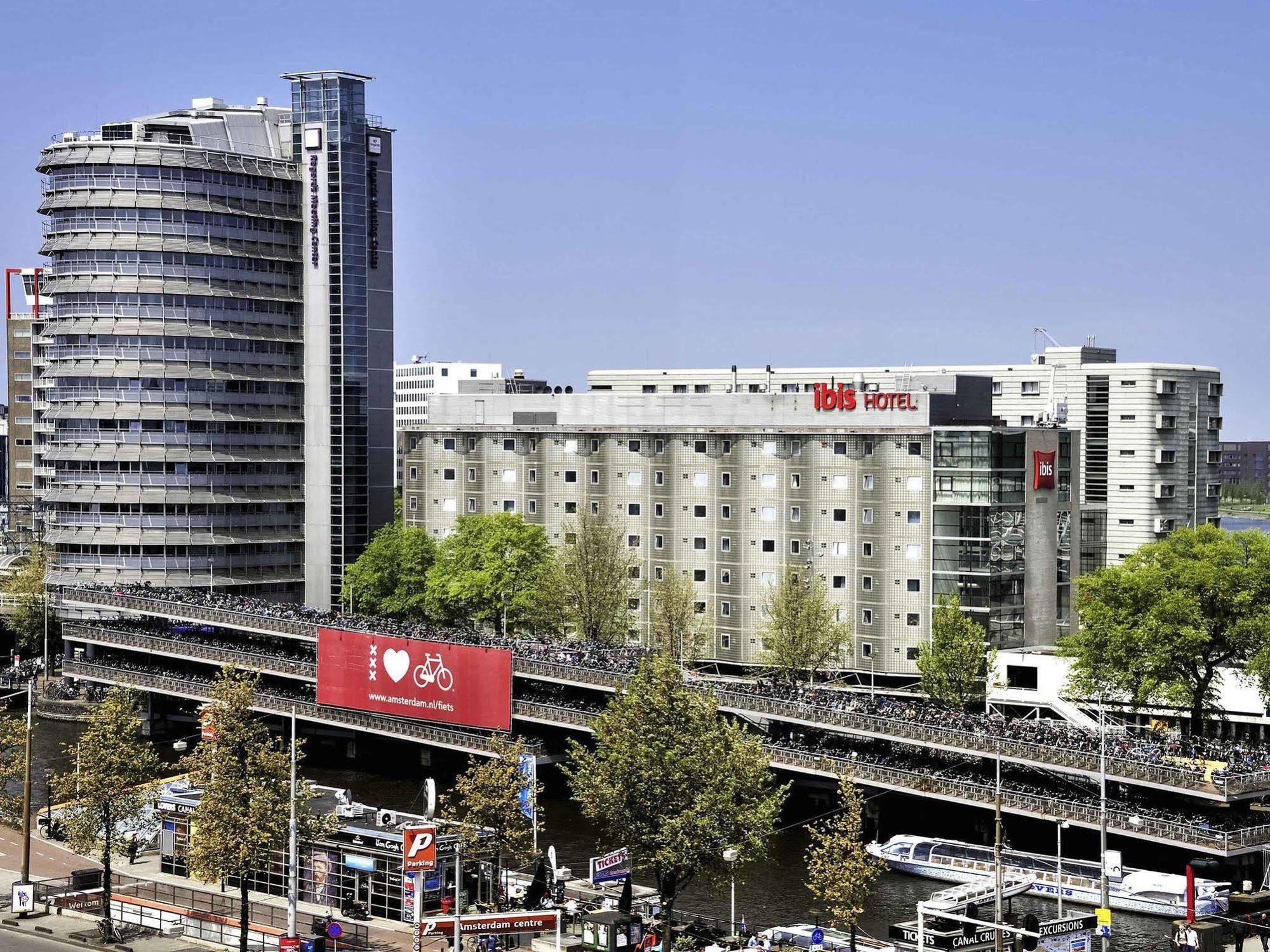 Ibis Centre 3*