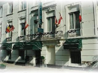 Budget Barbacan Hotel 2*