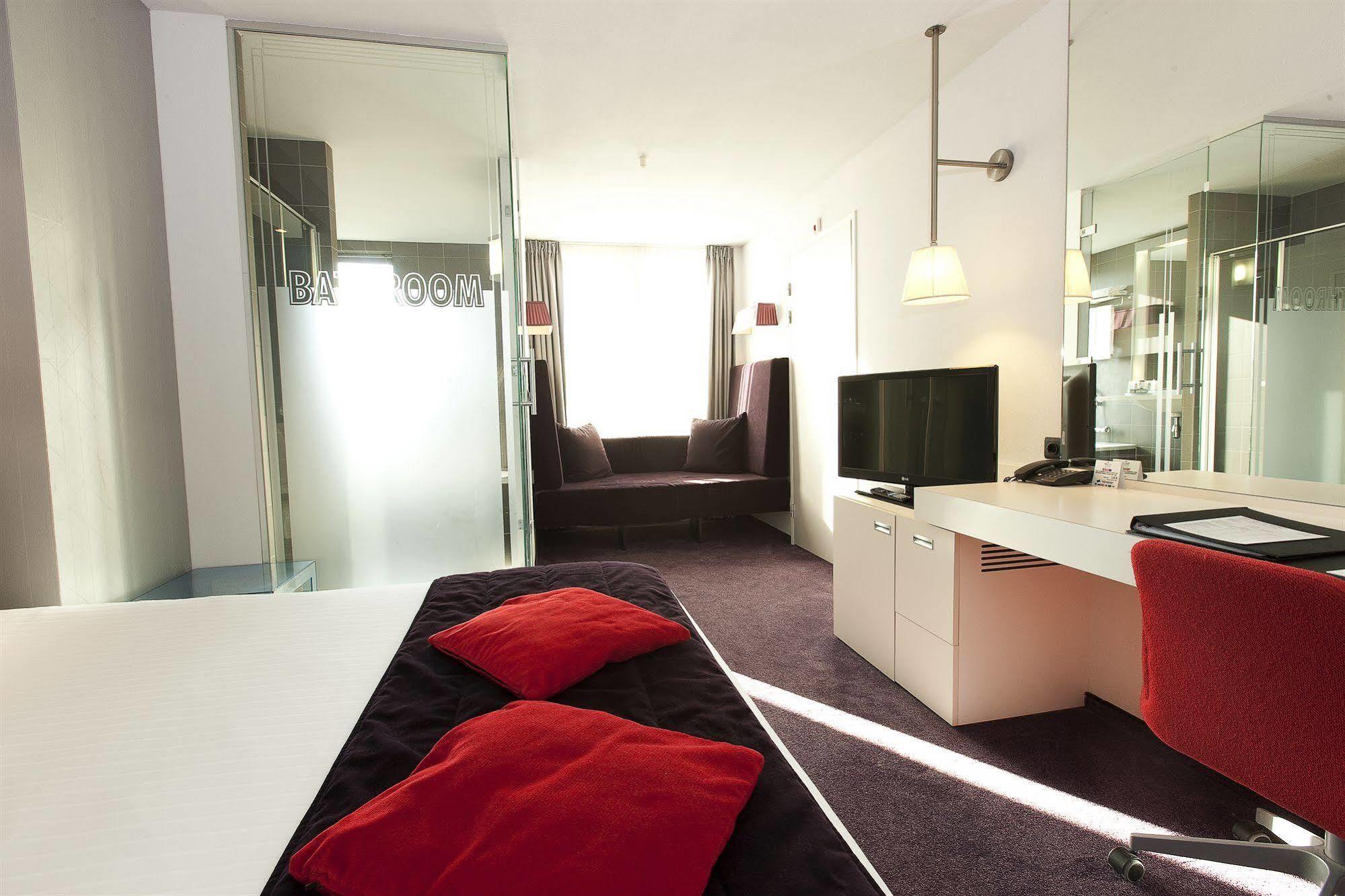 Hotel Westcord Art 4 Stars Amsterdam