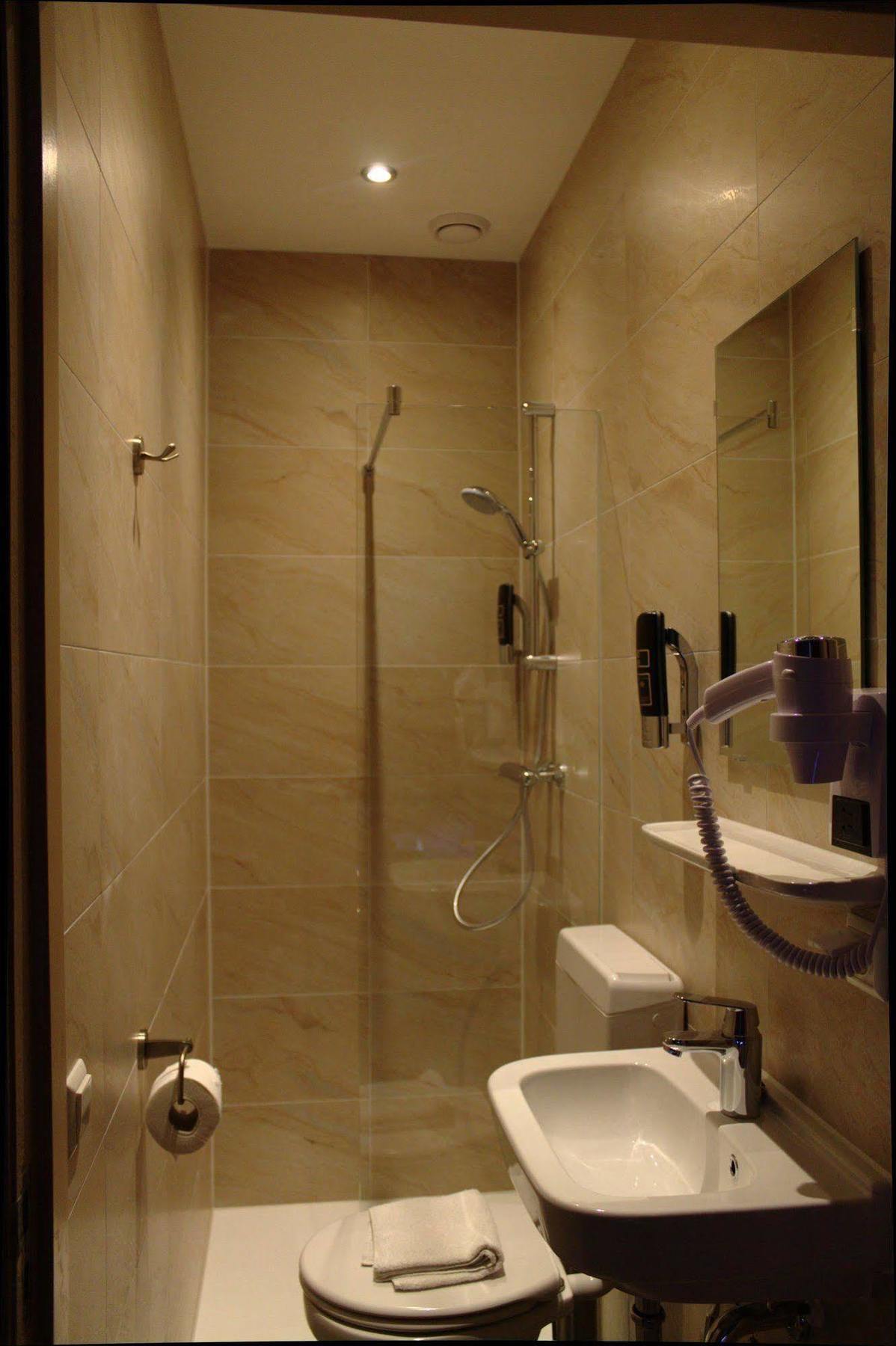 Hotel Aston 2*