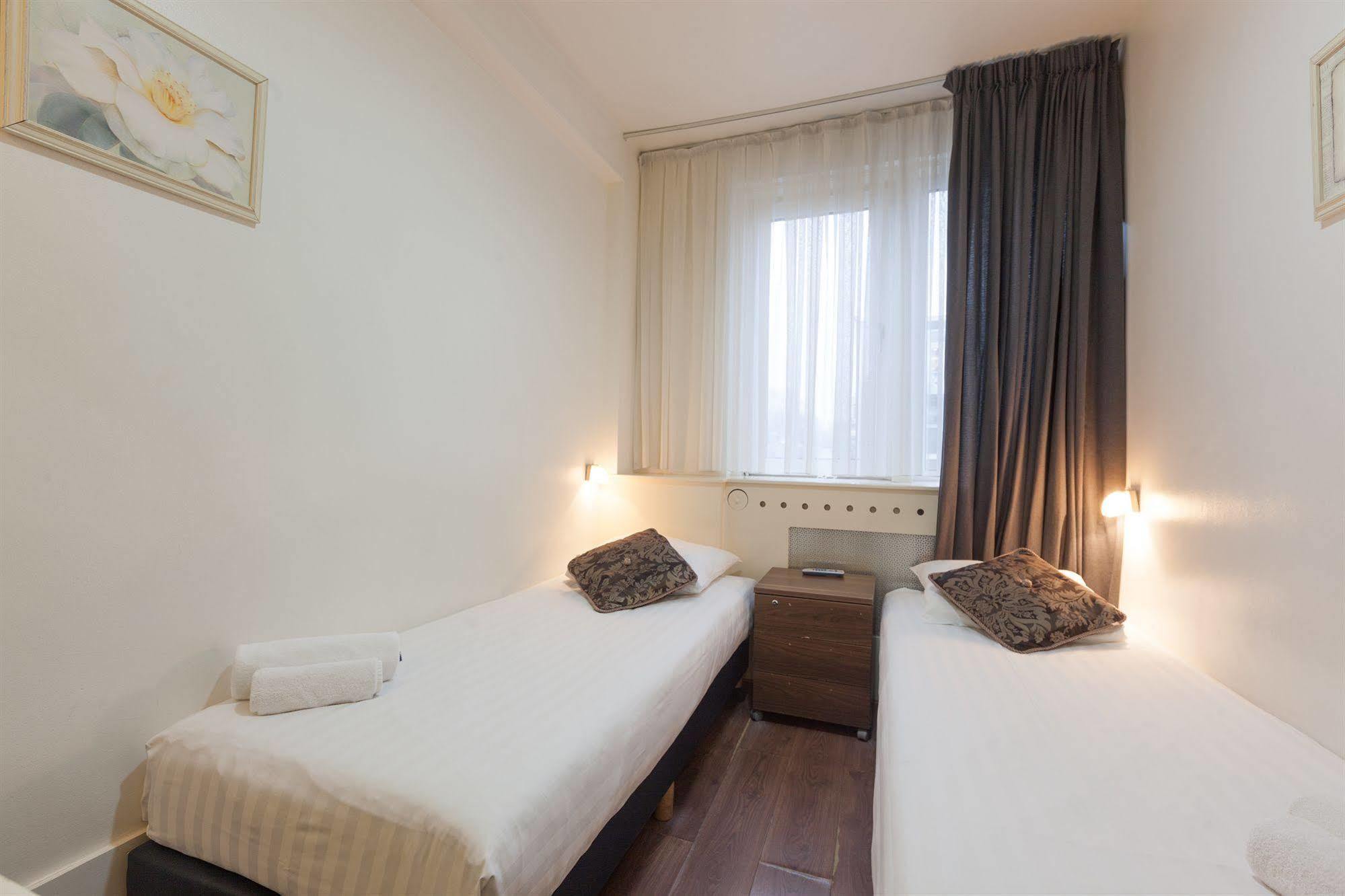 The Townhouse Hotel 2*