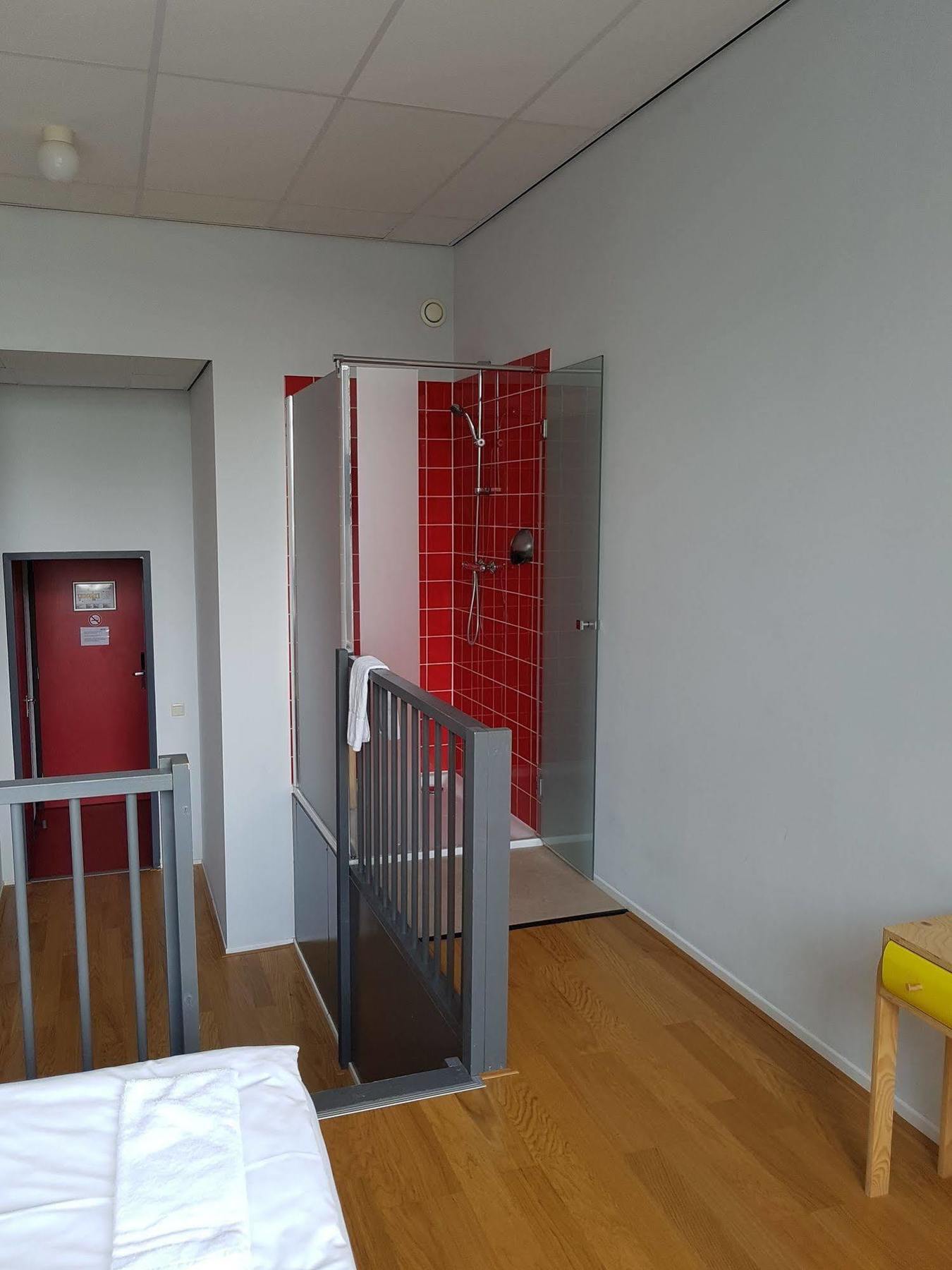 Wow Hostel Amsterdam