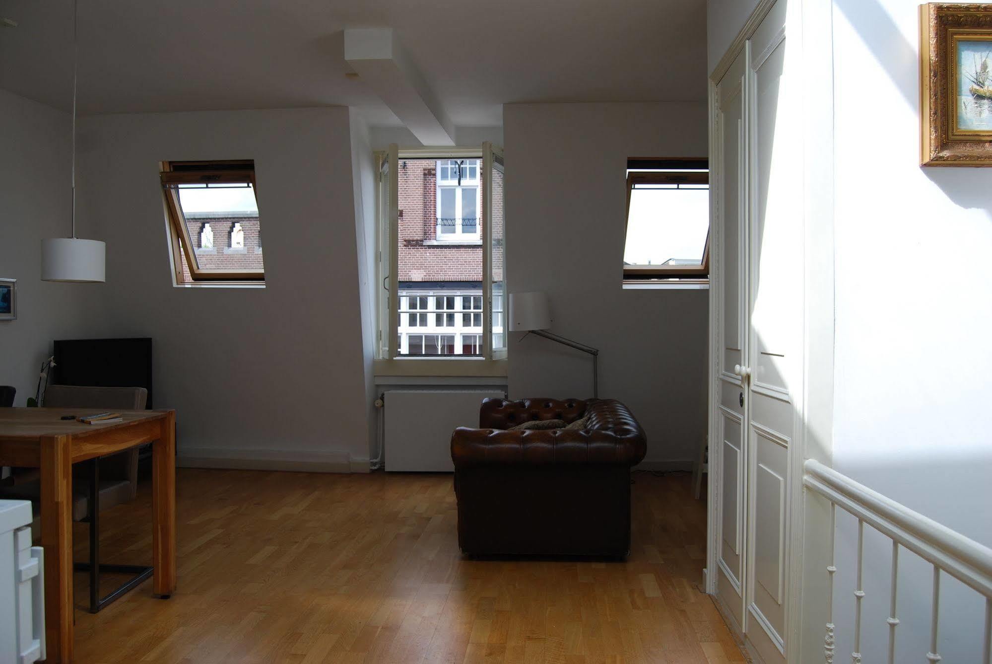 Hotel Adriaen Ostade 3*
