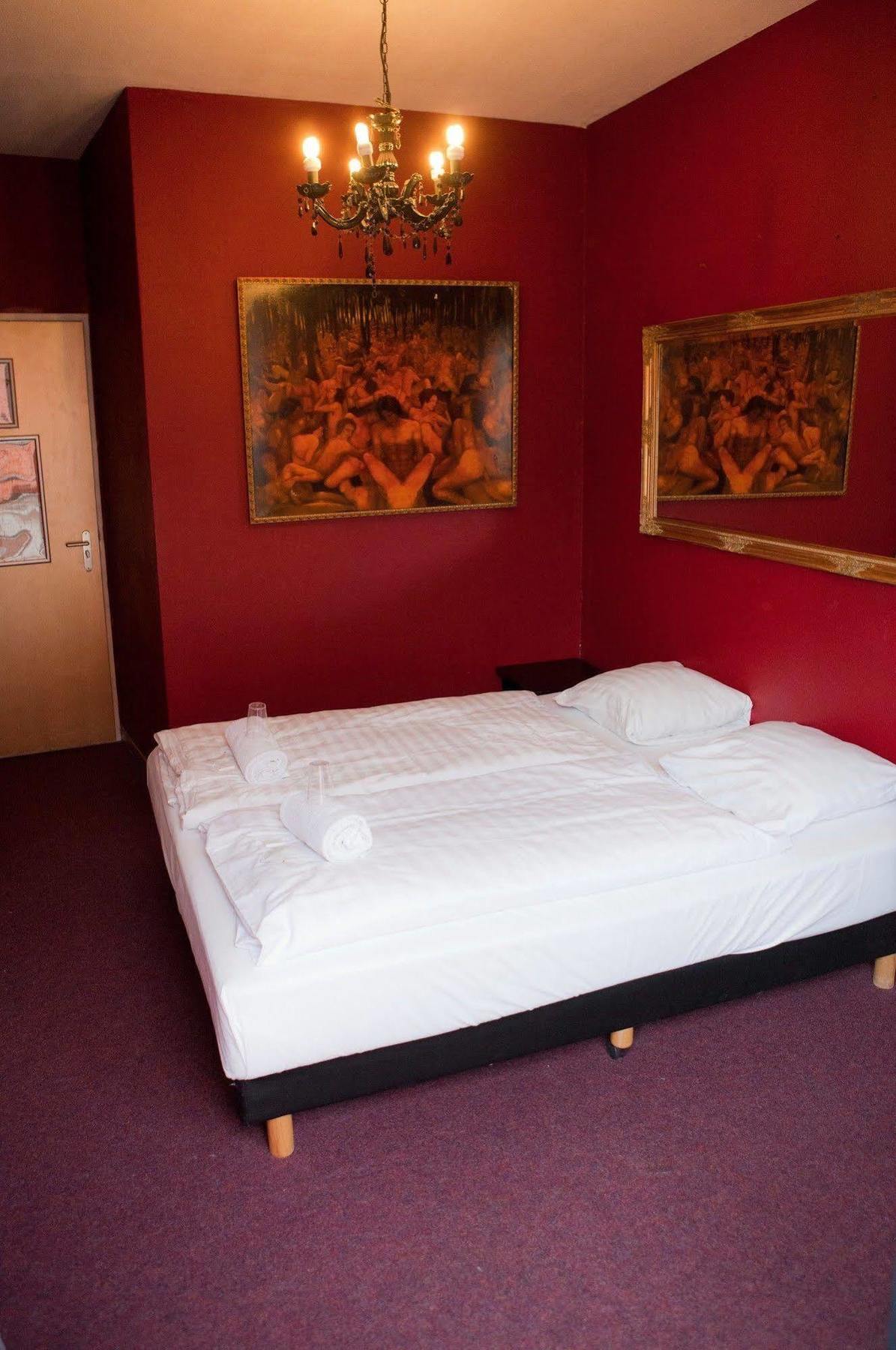 St Christophers At The Winston Hostel *