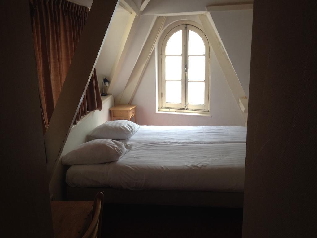 Hotel Budget Season Star Amsterdam