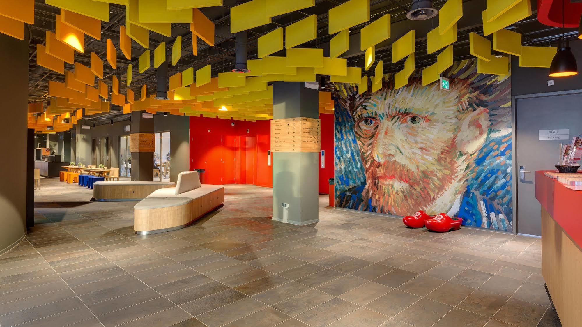 Hotel Meininger West 2*