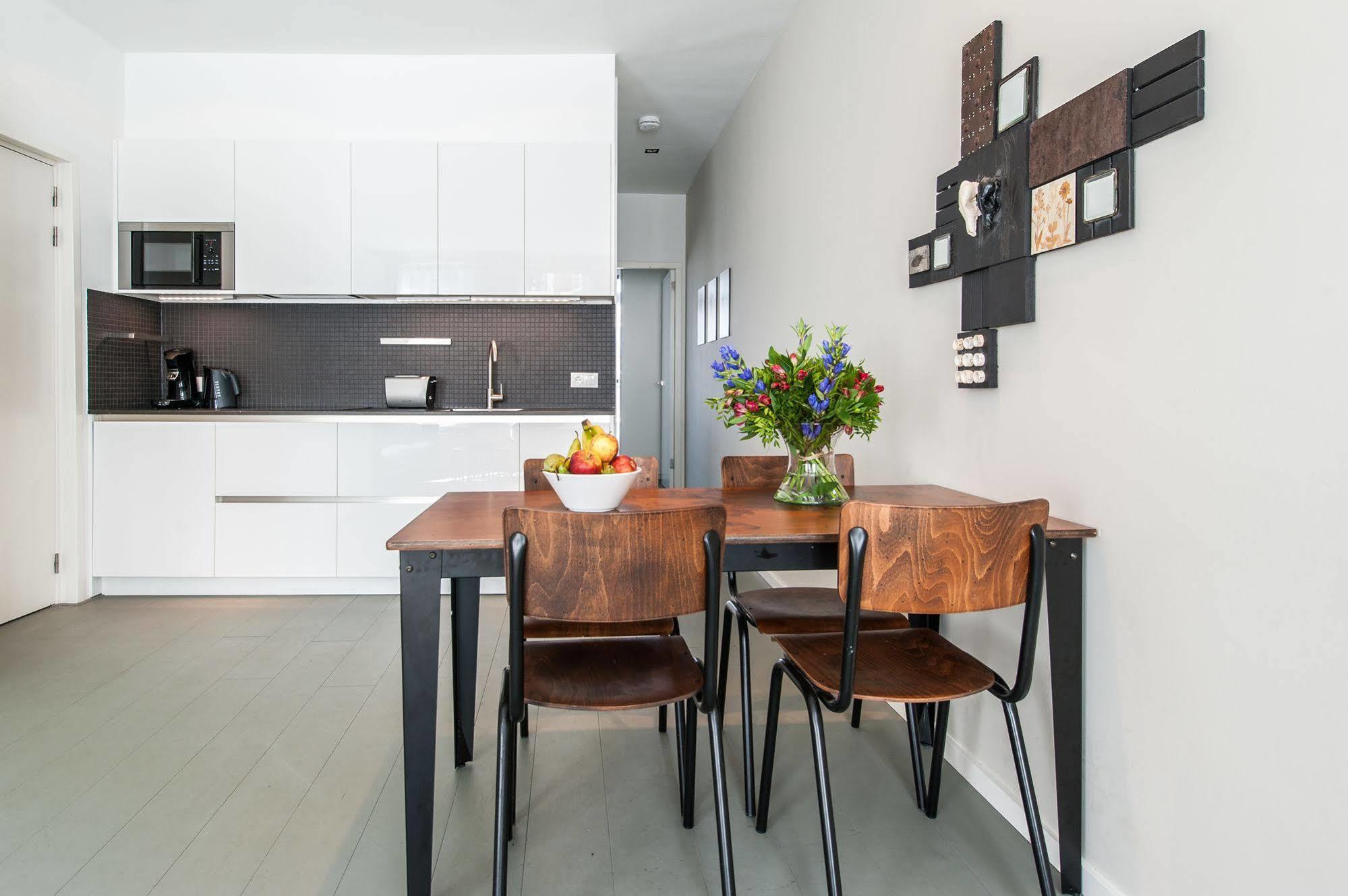 Leidse Square Marnix Apartment *