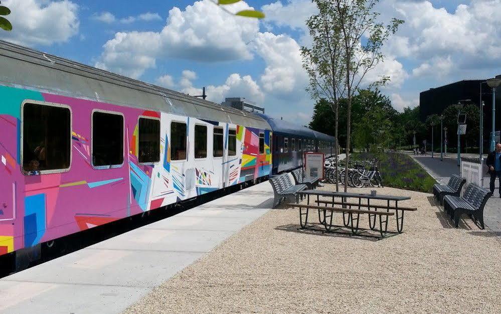 Train Hostel *