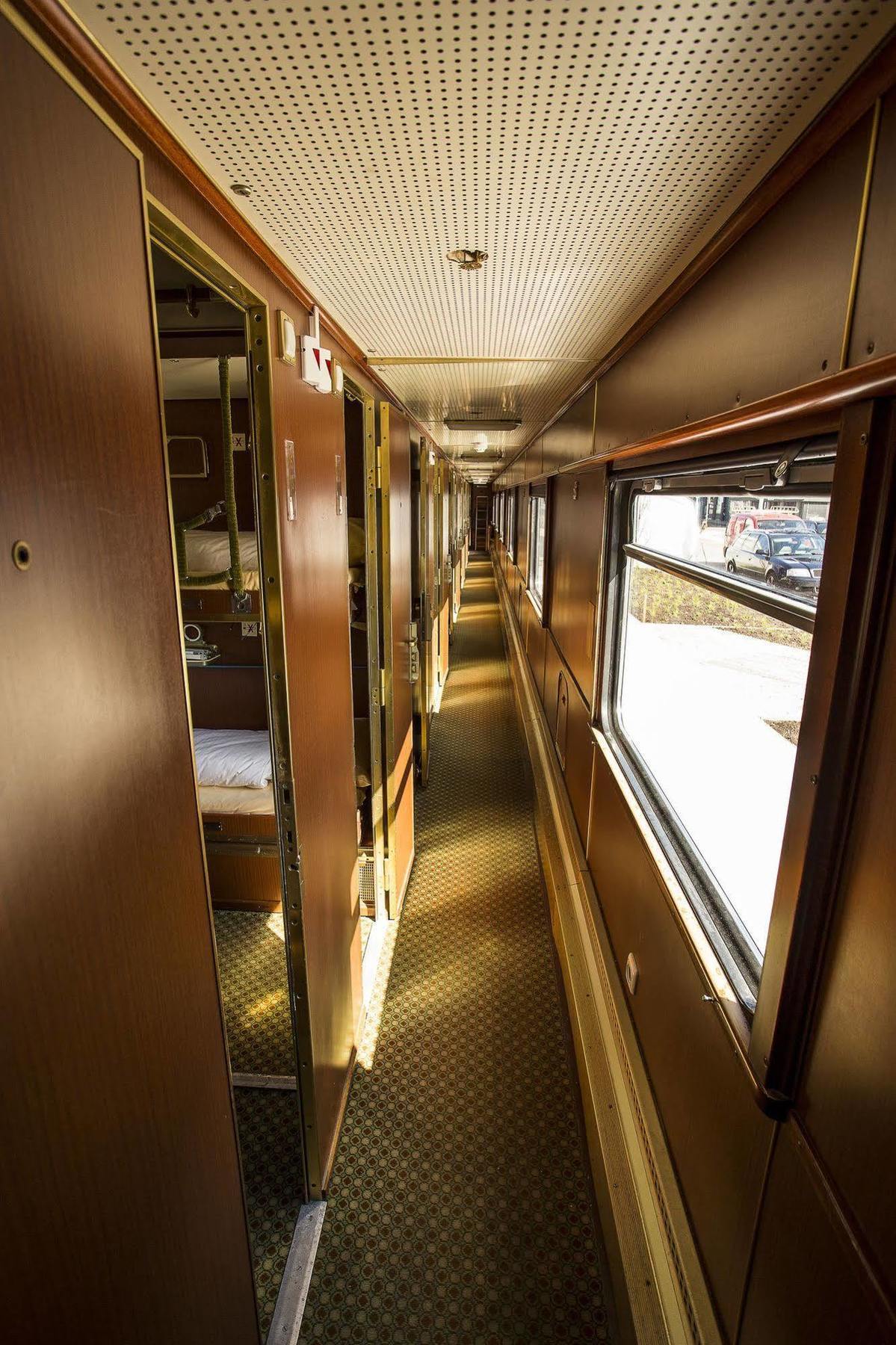 Hostel Train Amsterdam