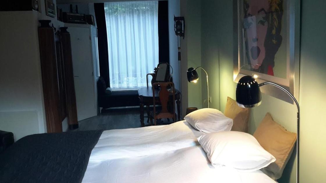 Bed & Breakfast Westviolet Amsterdam