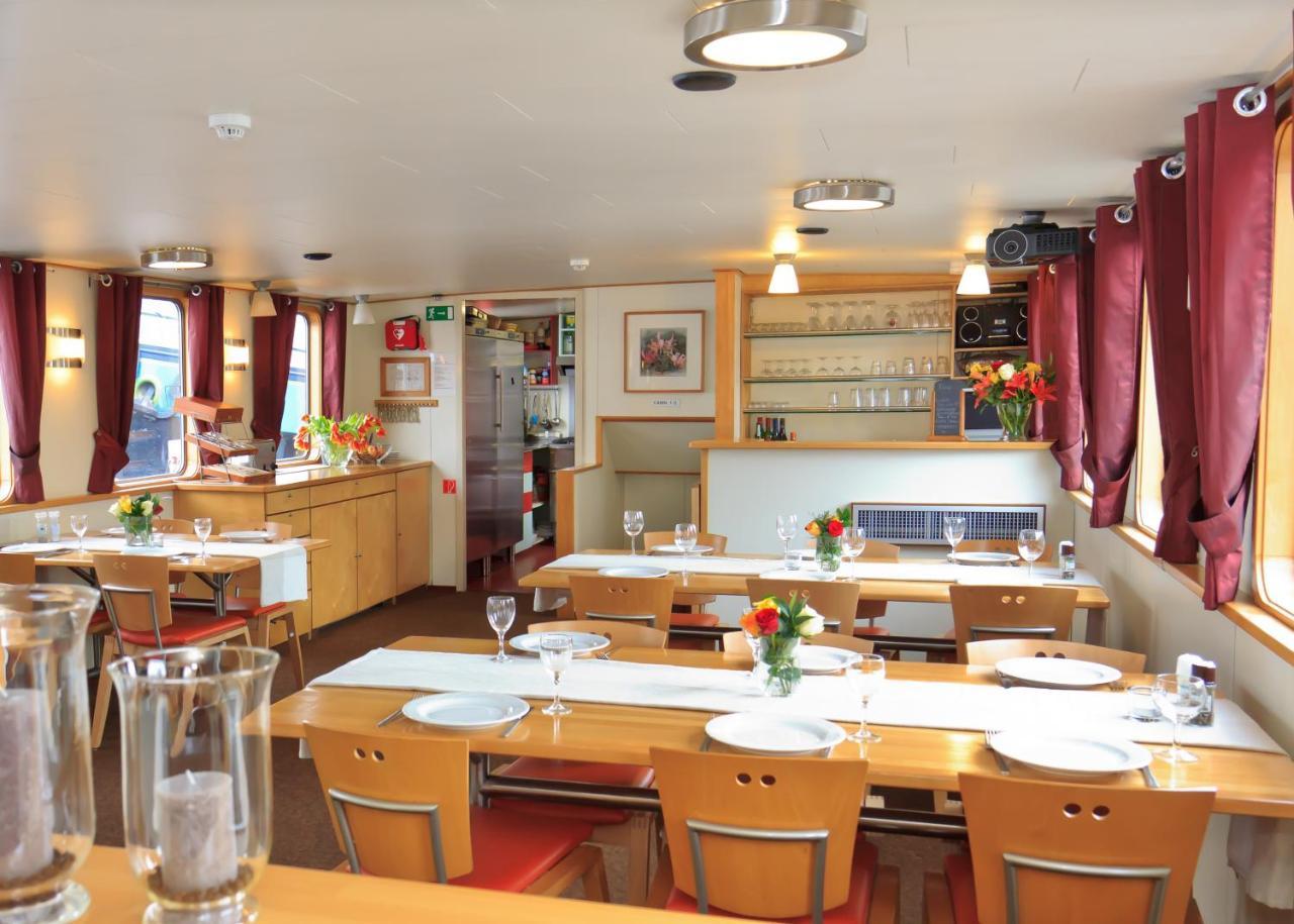 Hotelboat Fleur Hotel Amsterdam