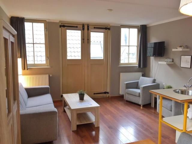 Bed & Breakfast Old City 3*