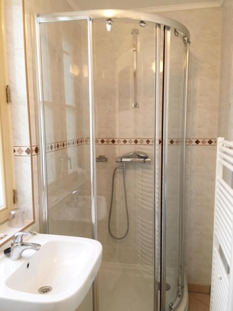 Bed & Breakfast Old City 3*