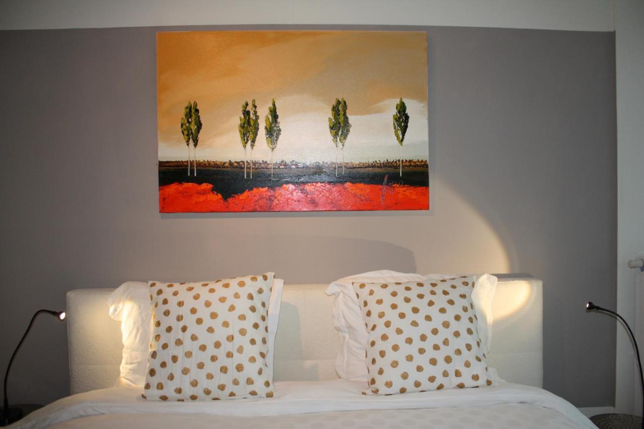 At Number 6 Bed & Breakfast 2*