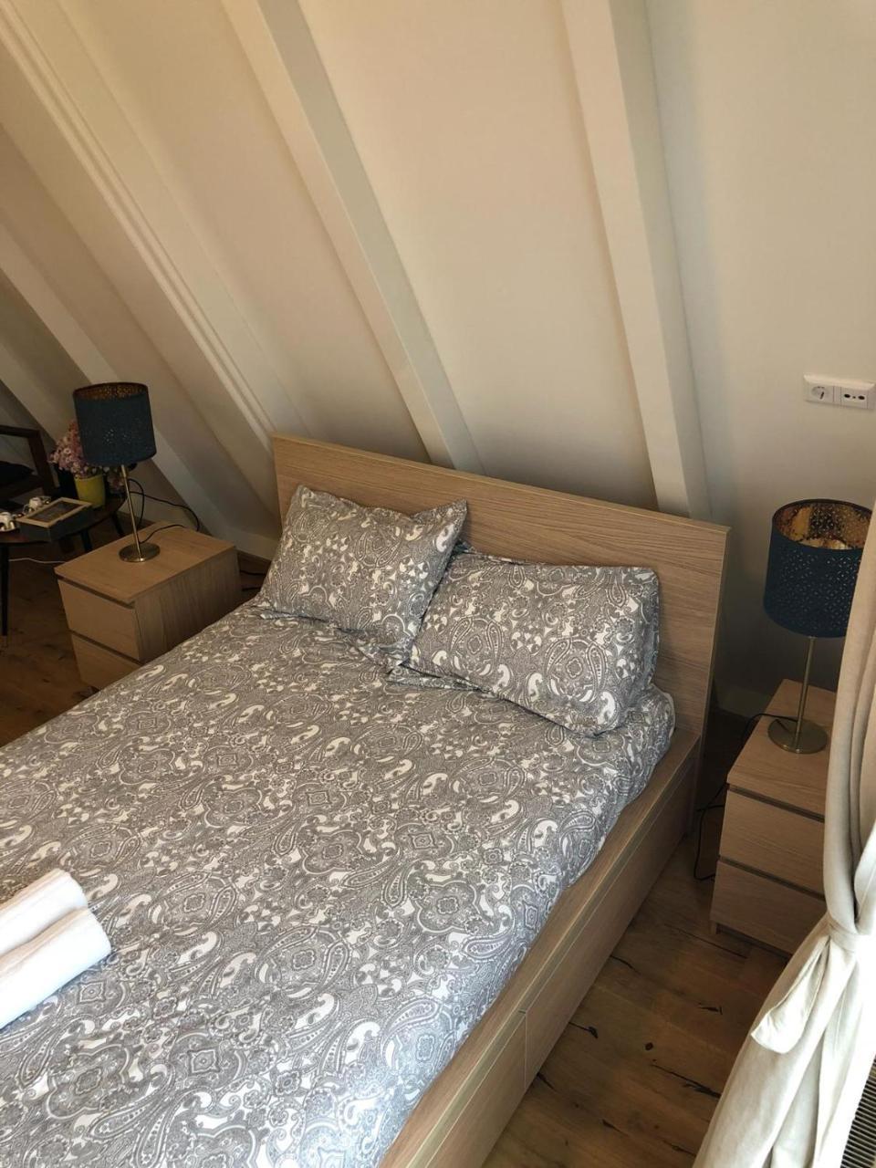 Bed & Breakfast A'dam Rooftop Lux *