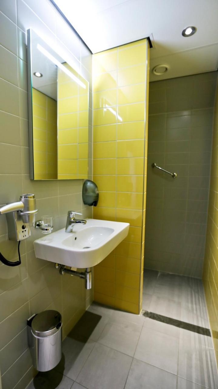 City Hotel Amsterdam 3* Amsterdam
