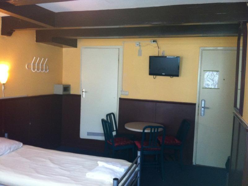 Calisto Hotel 2*