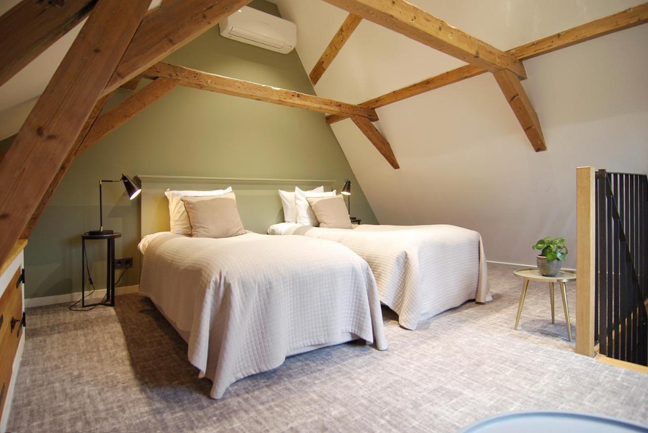 Authentic - De Vergulden Eenhoorn Hotel