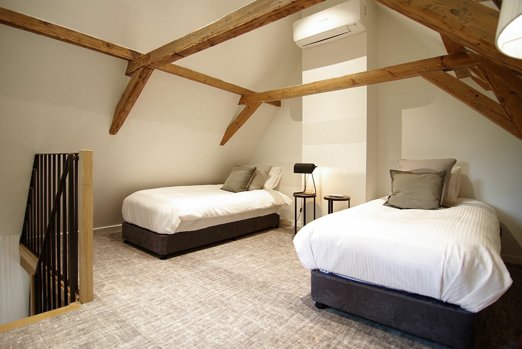 Hotel Authentic - De Vergulden Eenhoorn 4*
