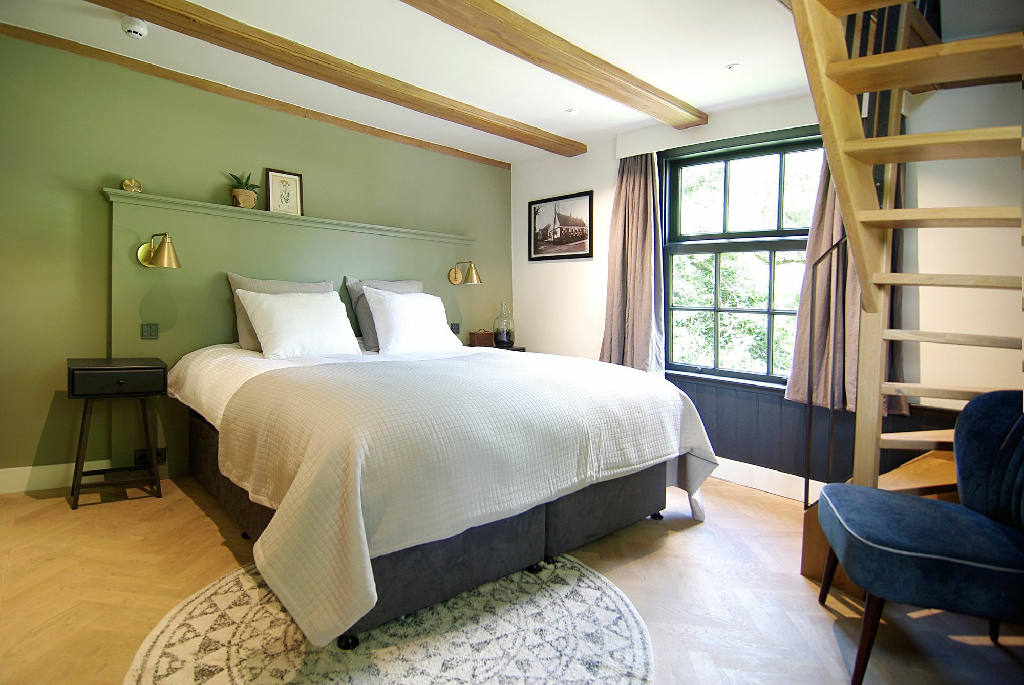 Authentic - De Vergulden Eenhoorn Hotel