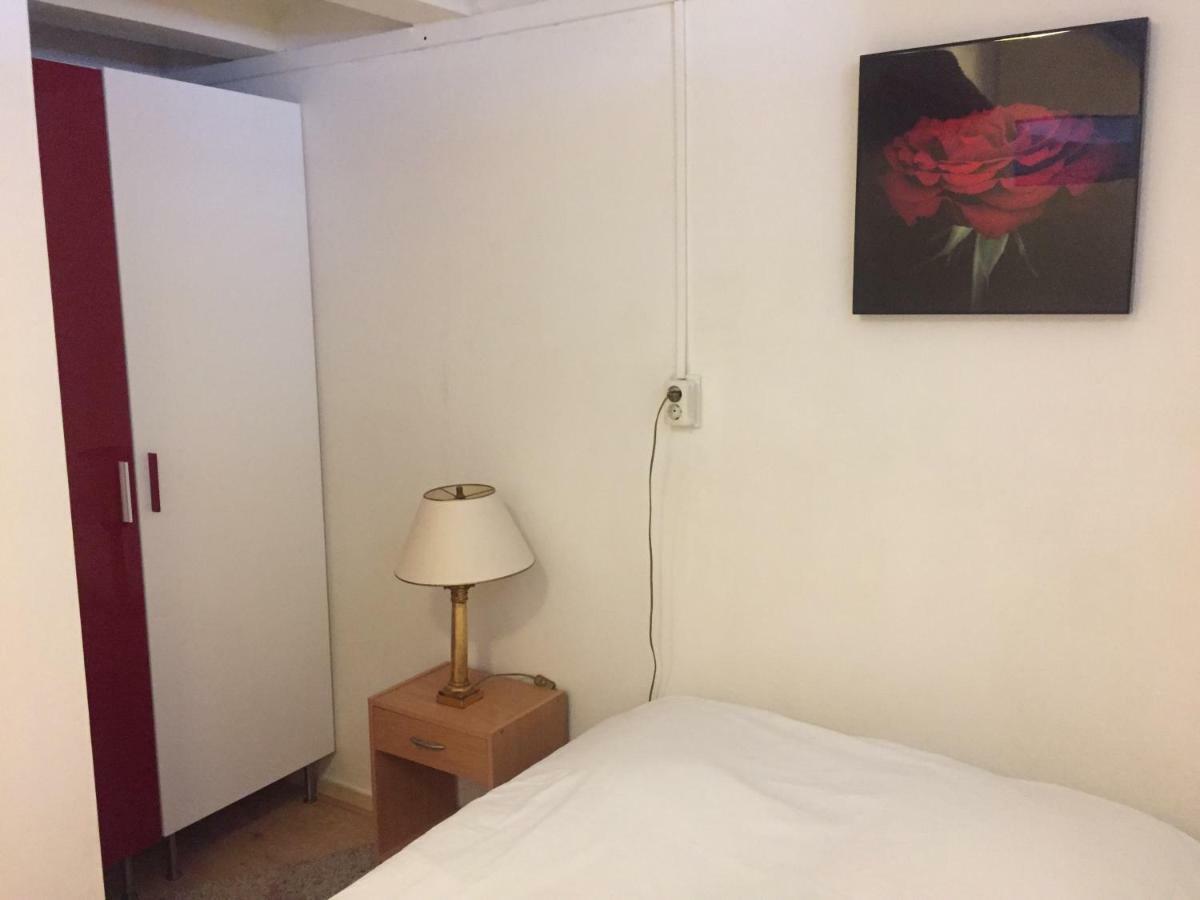 Canal View Bed & Breakfast Amsterdam