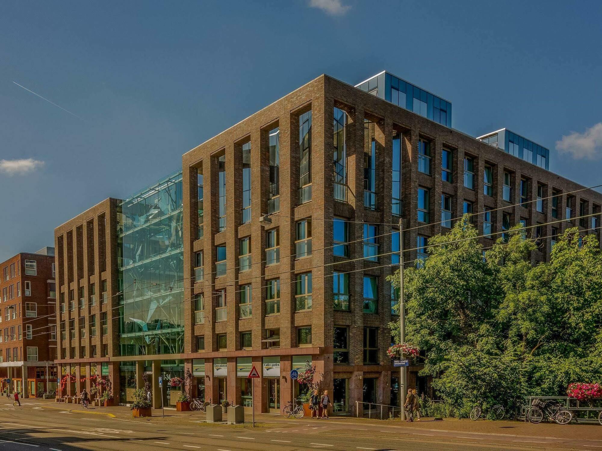 Hotel Grand Downtown 4*