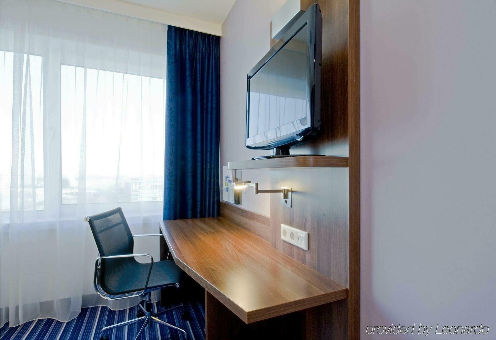 Holiday Express - Sloterdijk Station By Ihg 3* Amsterdam