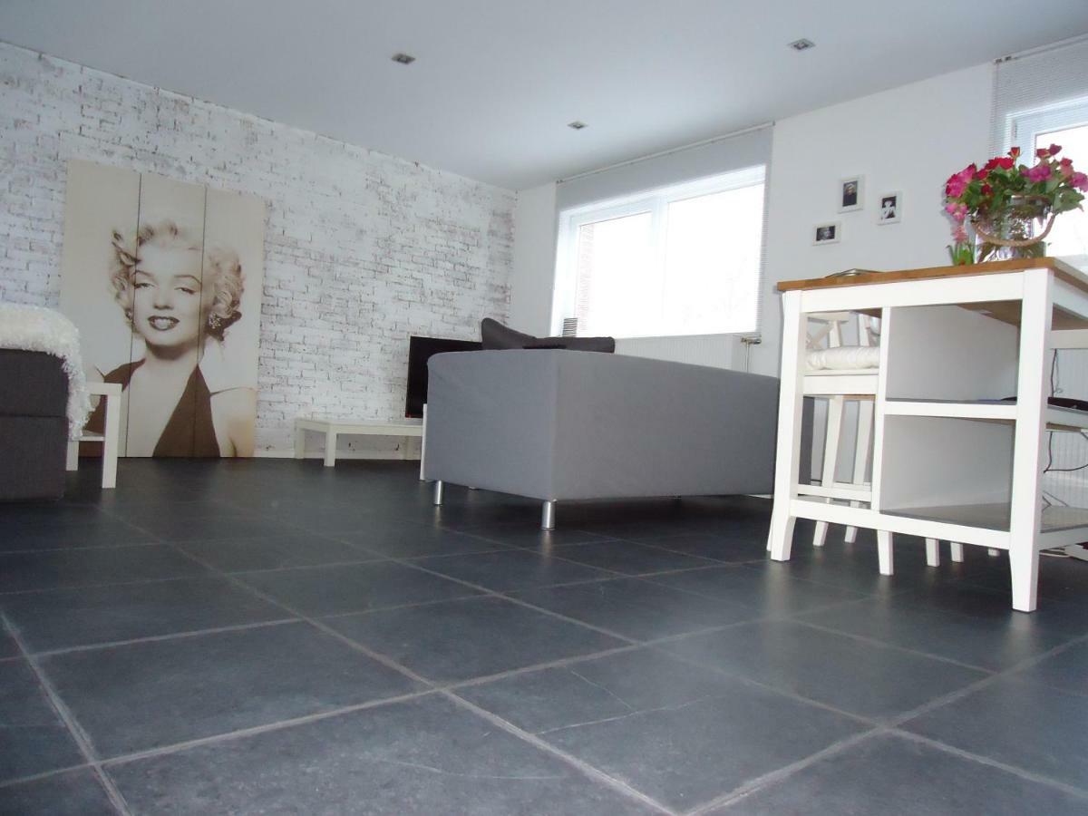 Sloterpark Bed & Breakfast 2*